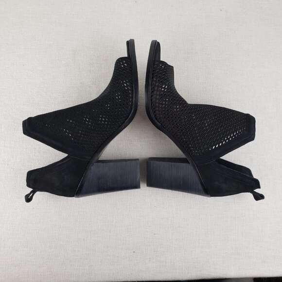 Vince Camuto Kensa Peep Toe Heeled Booties Black Perforated Low Side Size 11 - Picture 8 of 13